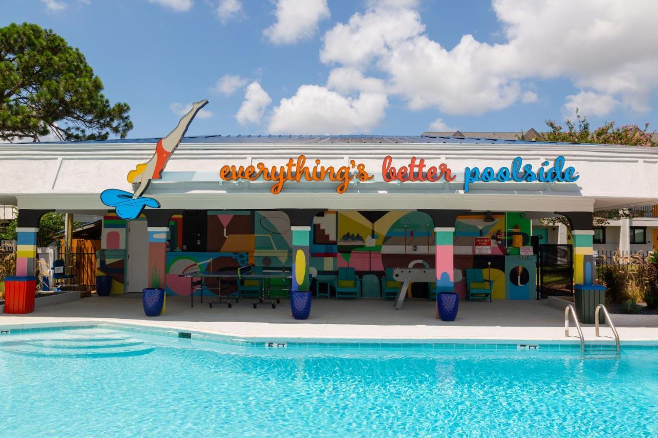 Hotel Mccoy - Art, Libations, Pool Society College Station Exterior foto