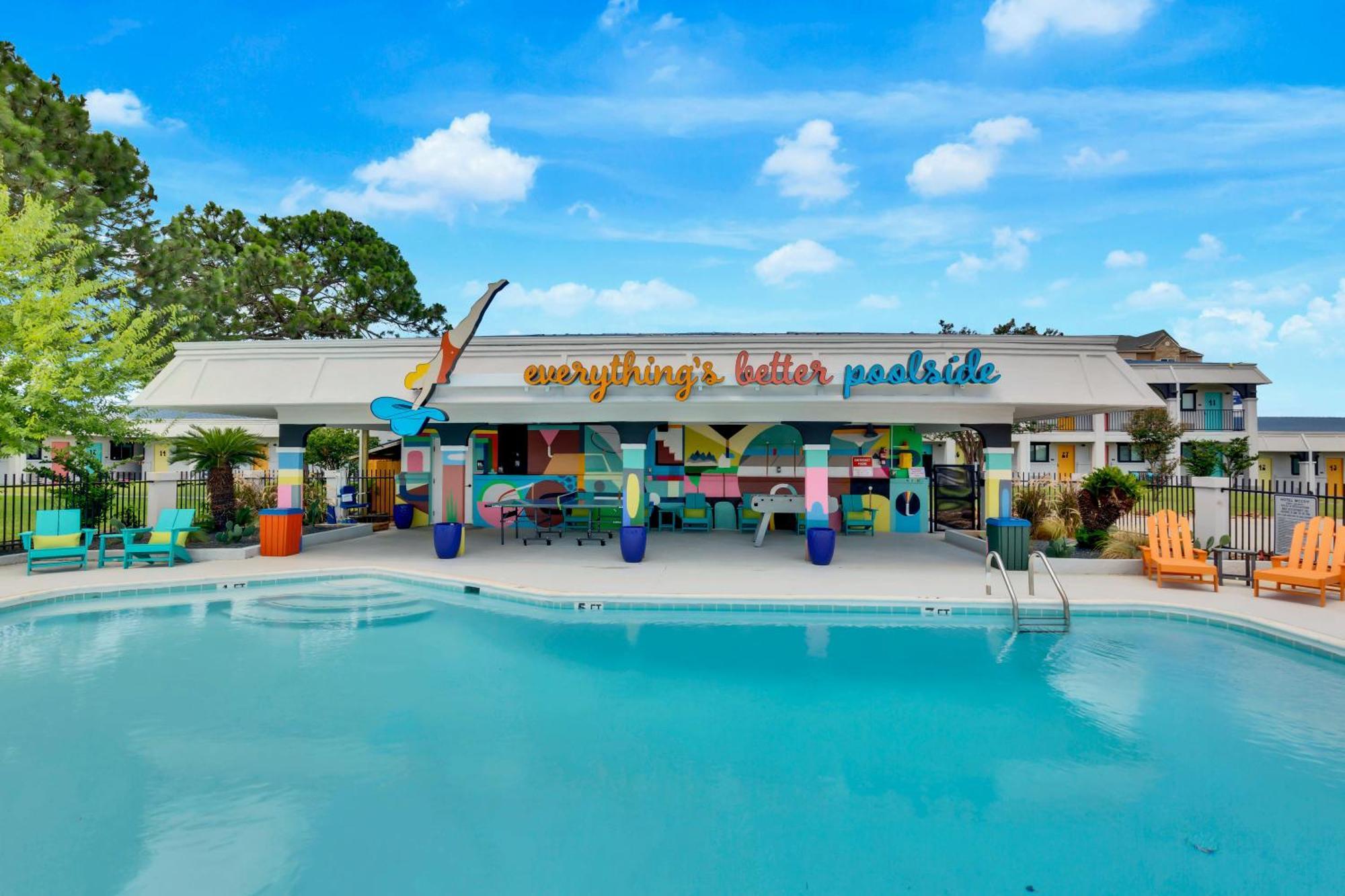 Hotel Mccoy - Art, Libations, Pool Society College Station Exterior foto